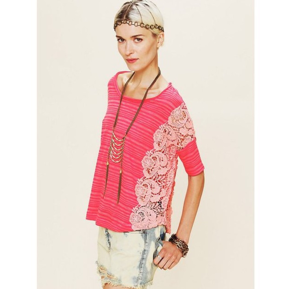❌SOLD❌ Free People We The Free Crochet Lace Coral Top - S